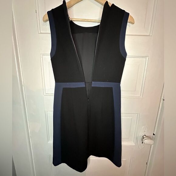 Diane Von Furstenburg Sleeveless Sheath Dress Size 4 - Picture 10 of 10